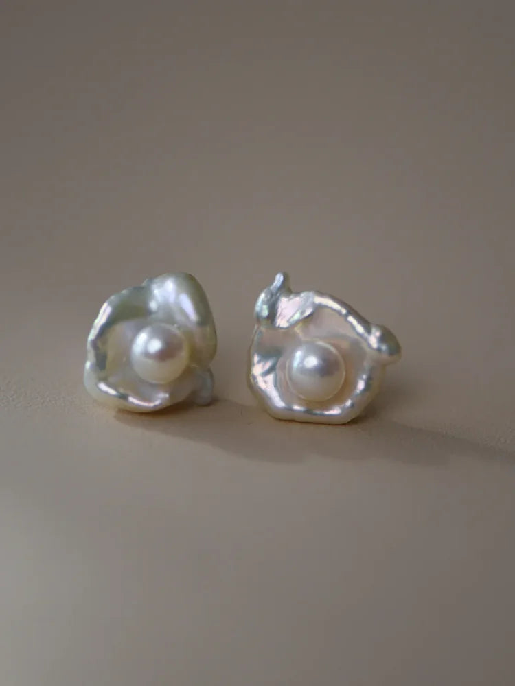 Elegant Baroque Pearl Earrings - Noa