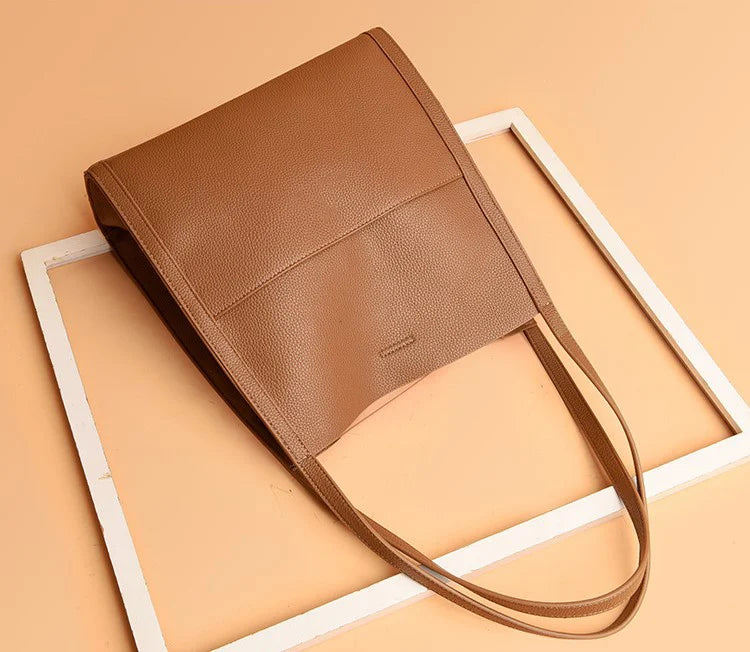 LuxeCarry - Elegant Leather Shoulder Bag for Women