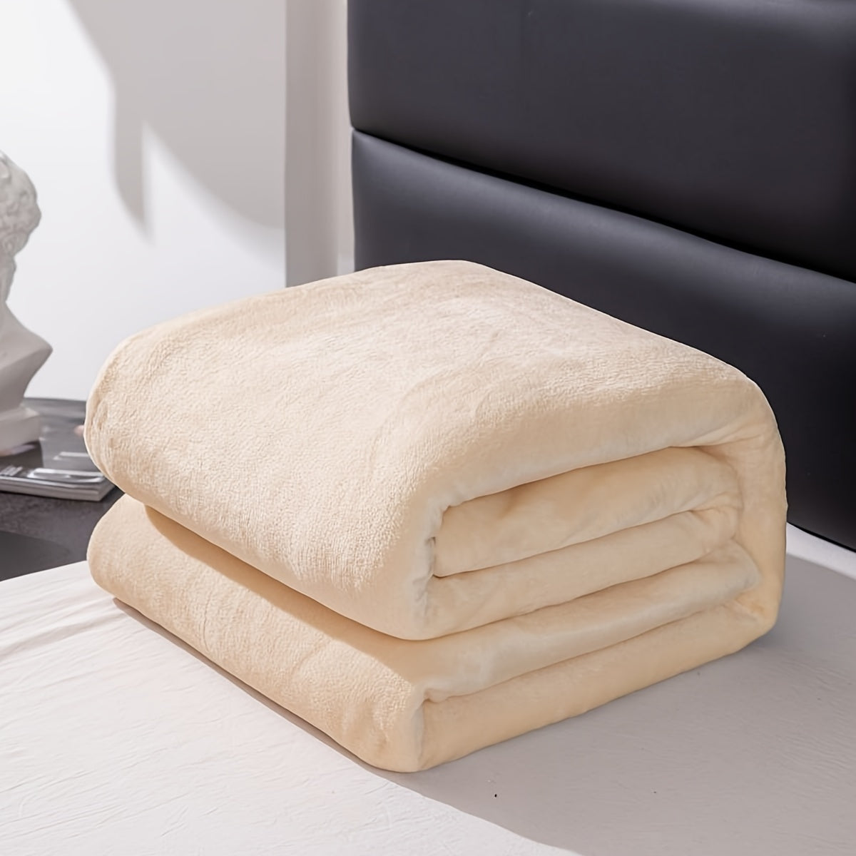 Grey Flannel Blanket - Luxurious Comfort for All Seasons