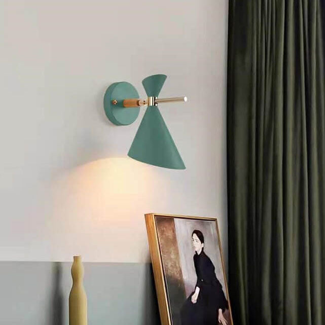 NordicElegance Wall Lamp - Minimalist Horn-Shaped LED Wall Lamp
