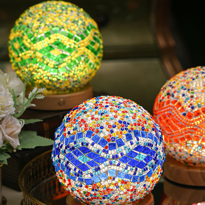 BohoGlow – Atmospheric Lamp in Wood and Glass