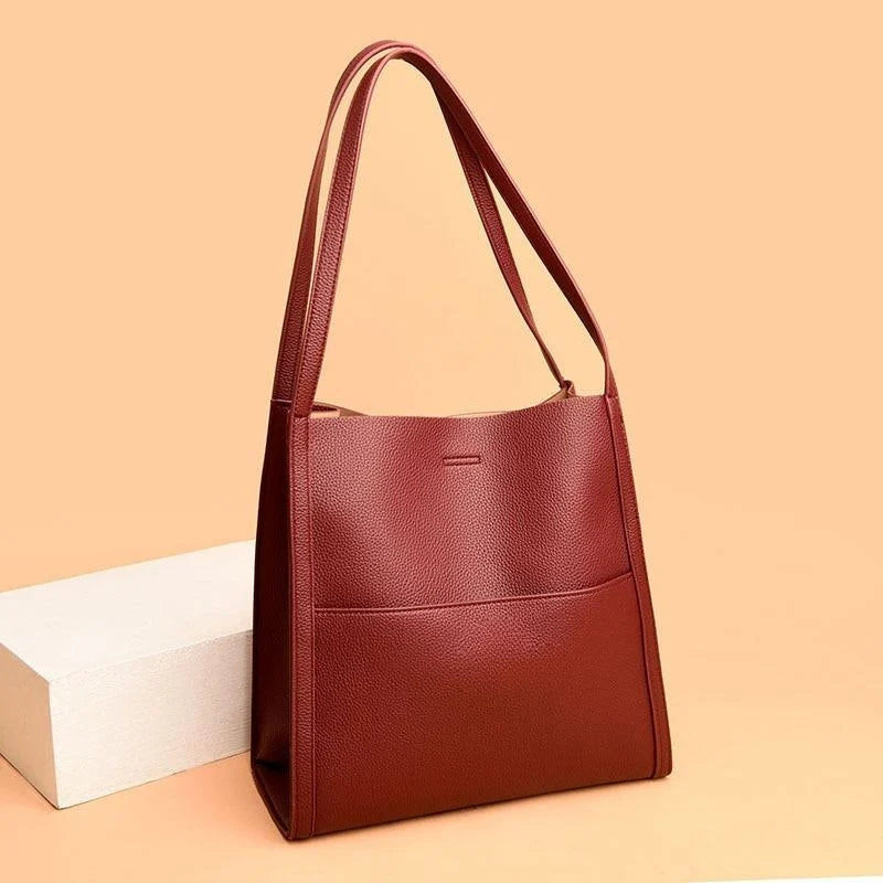 LuxeCarry - Elegant Leather Shoulder Bag for Women