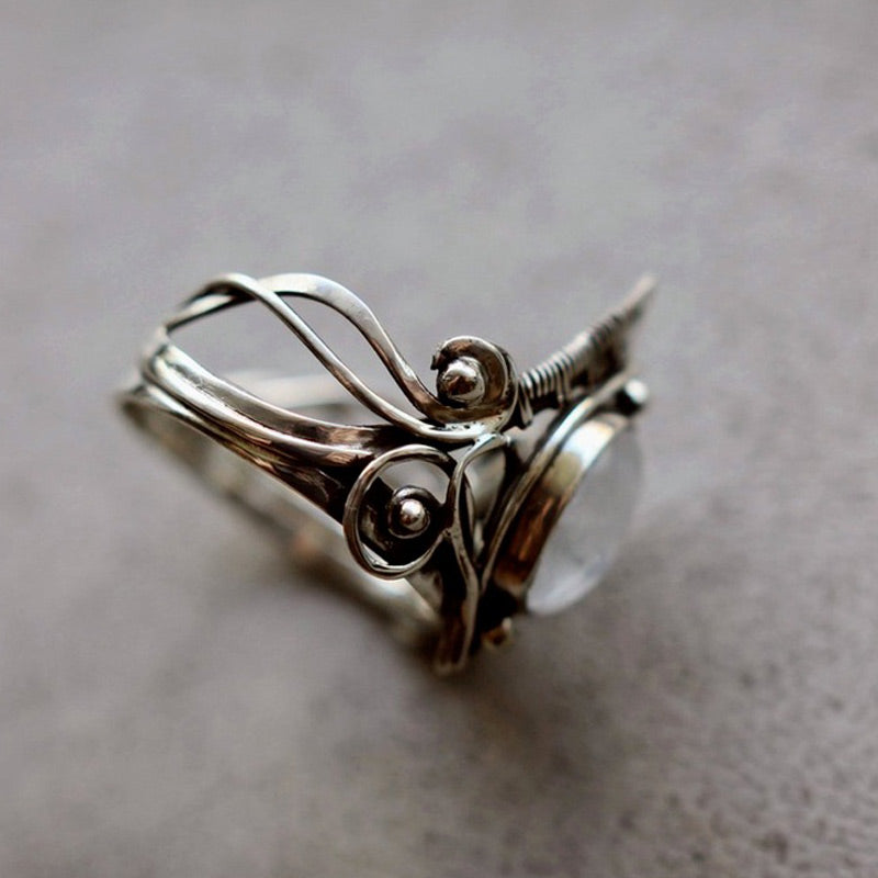 Elegant Vintage Moonstone Ring - Clara