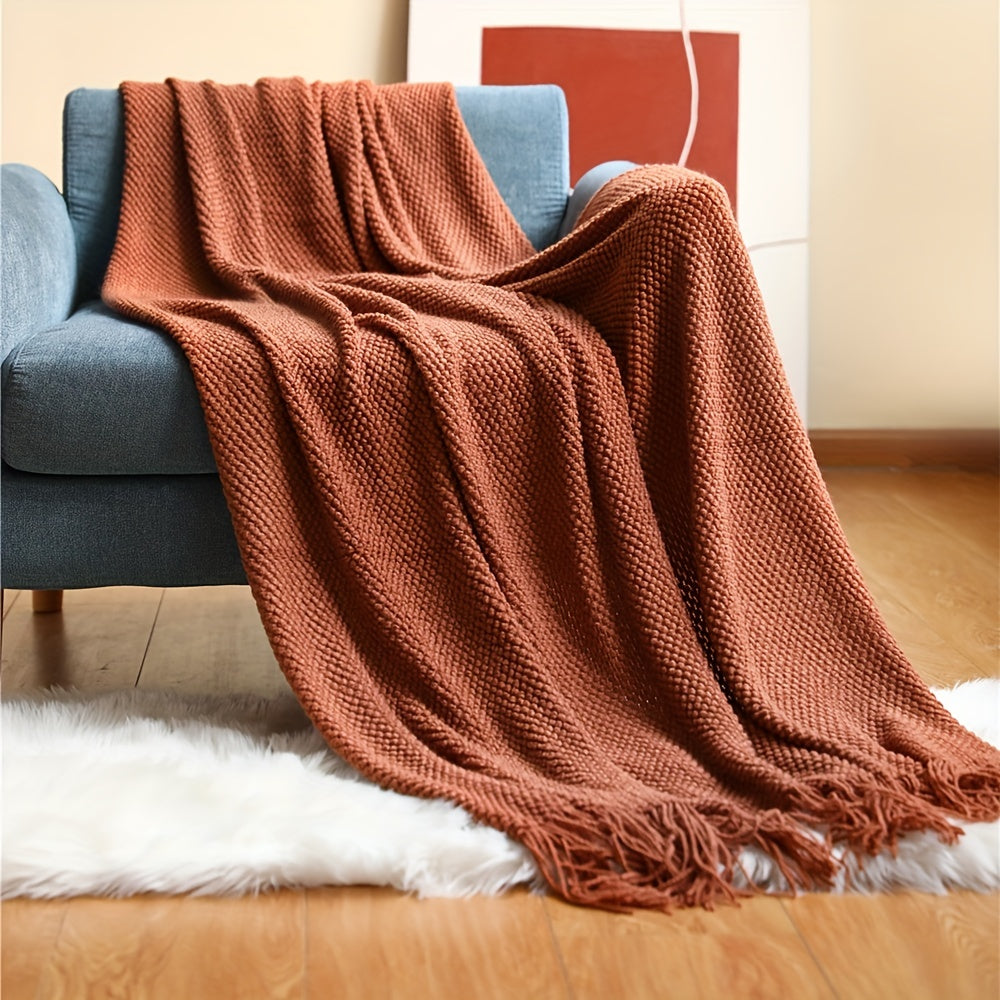 CozyWeave - Stylish Crochet Blanket with Fringes