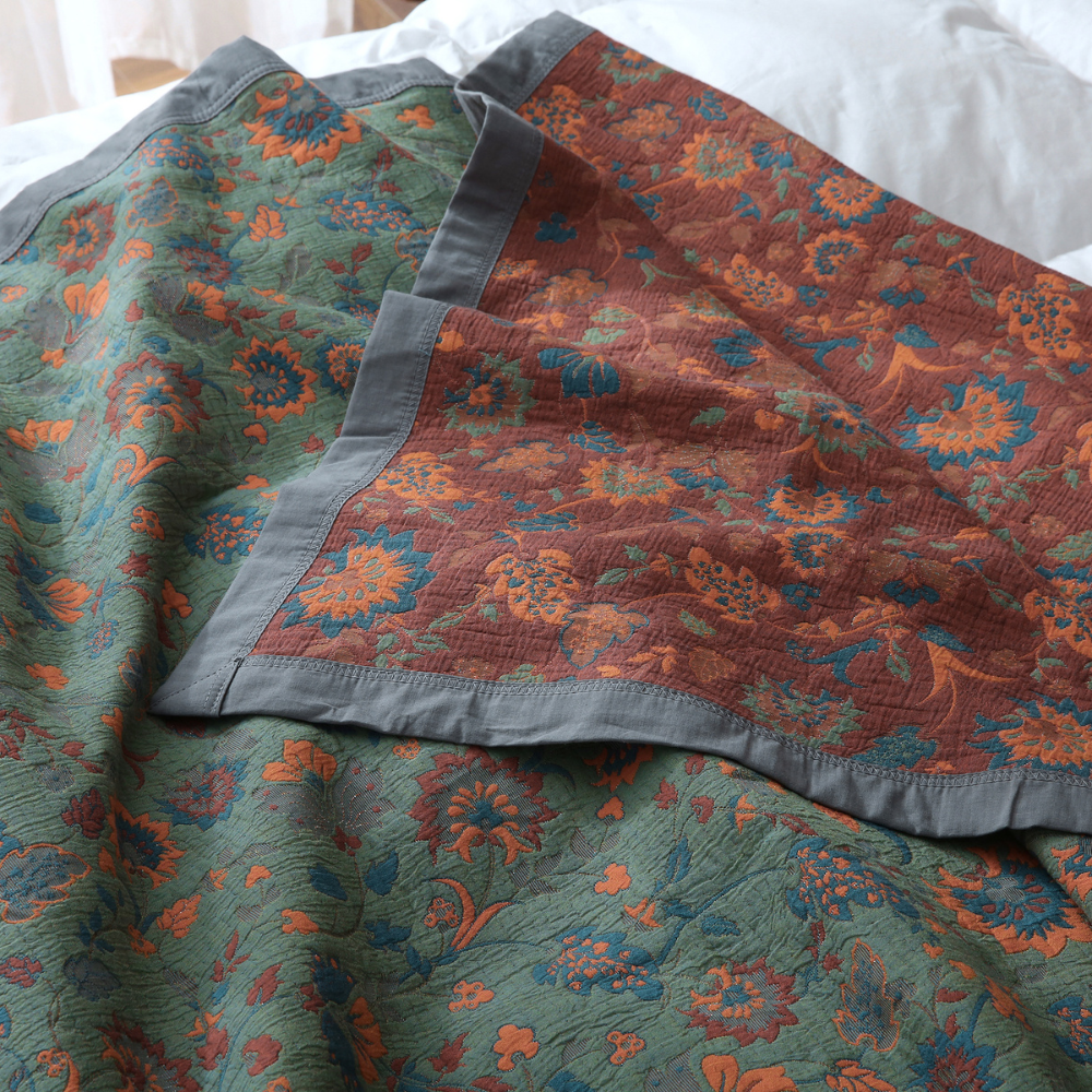 Gothel™ Retro Floral Throw – Luxurious Vintage Feel