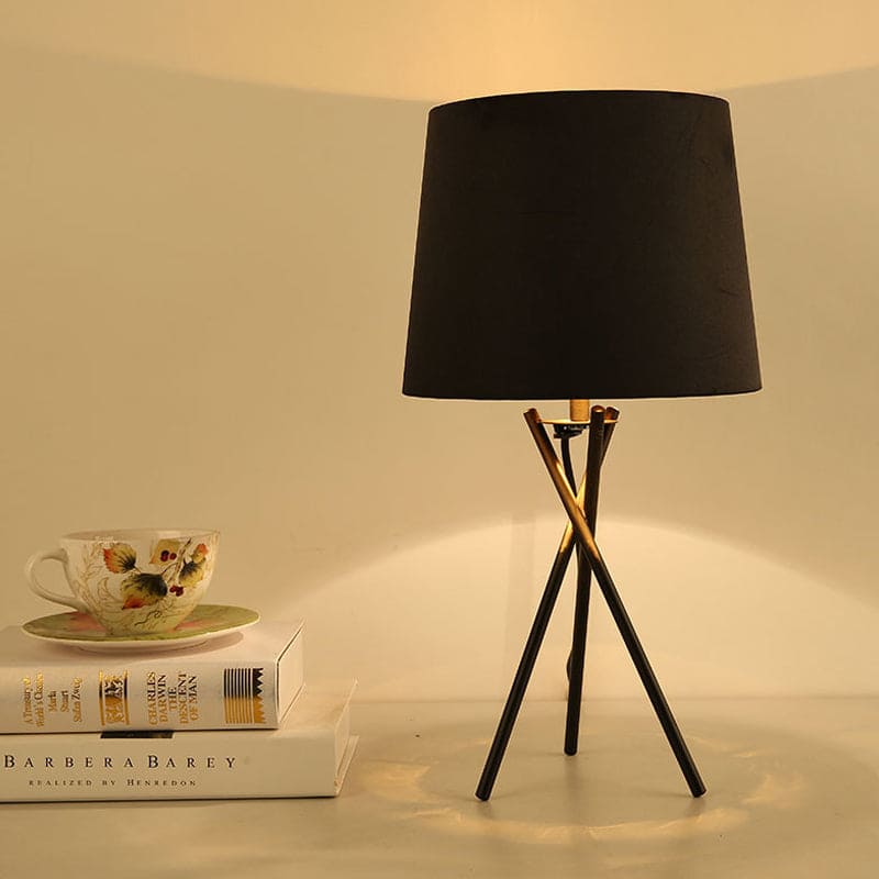 GlowWorks Table Lamp – Minimalist LED Lighting