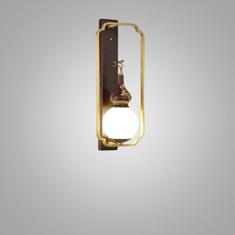 BrassGlow Wall Lamp - Elegant Brass Wall Lighting