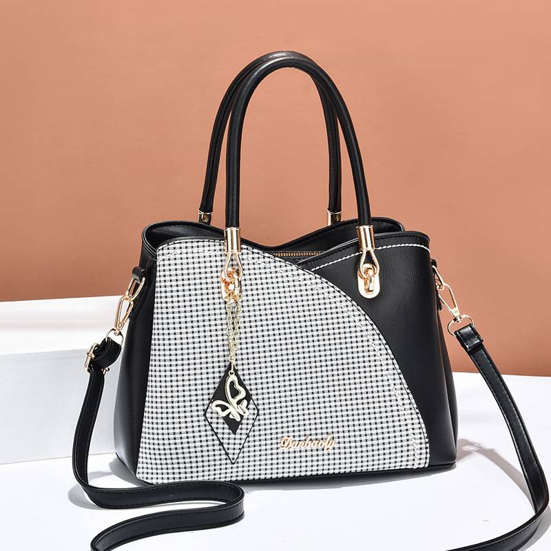 LuxeElegance Bag – Elegant Handbag for Women