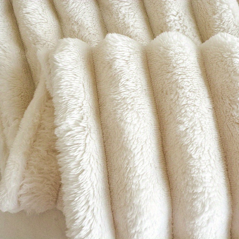 FlannelEase – Soft and Lightweight Blanket for Every Moment