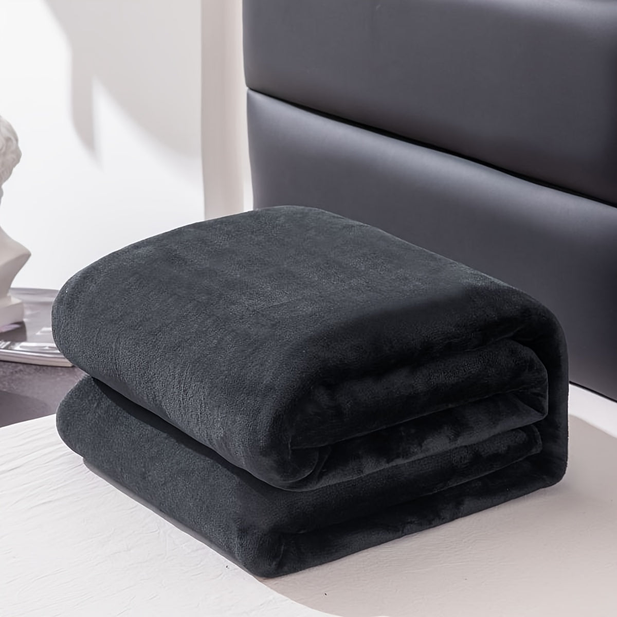Grey Flannel Blanket - Luxurious Comfort for All Seasons