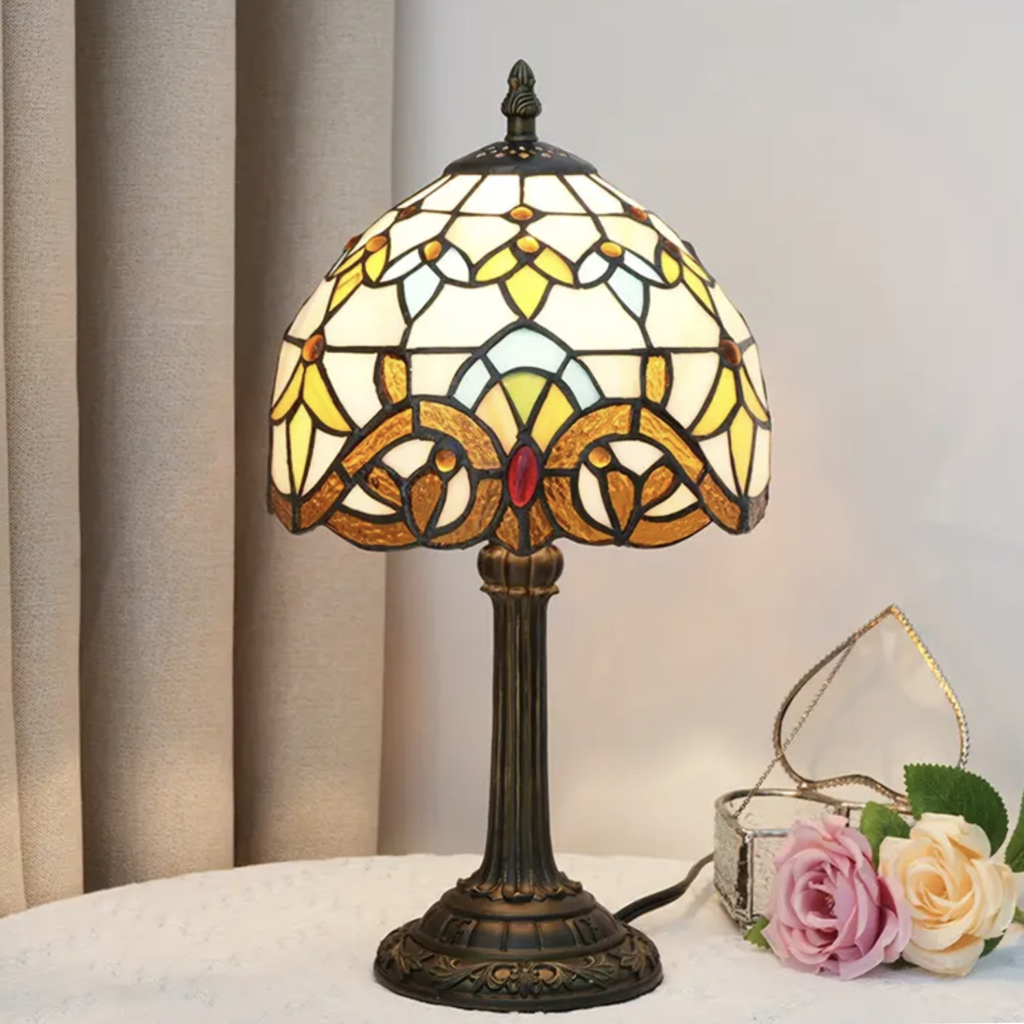 VerreMystique – Tidlös Tiffany-lampa för Stämningsfullt Ljus