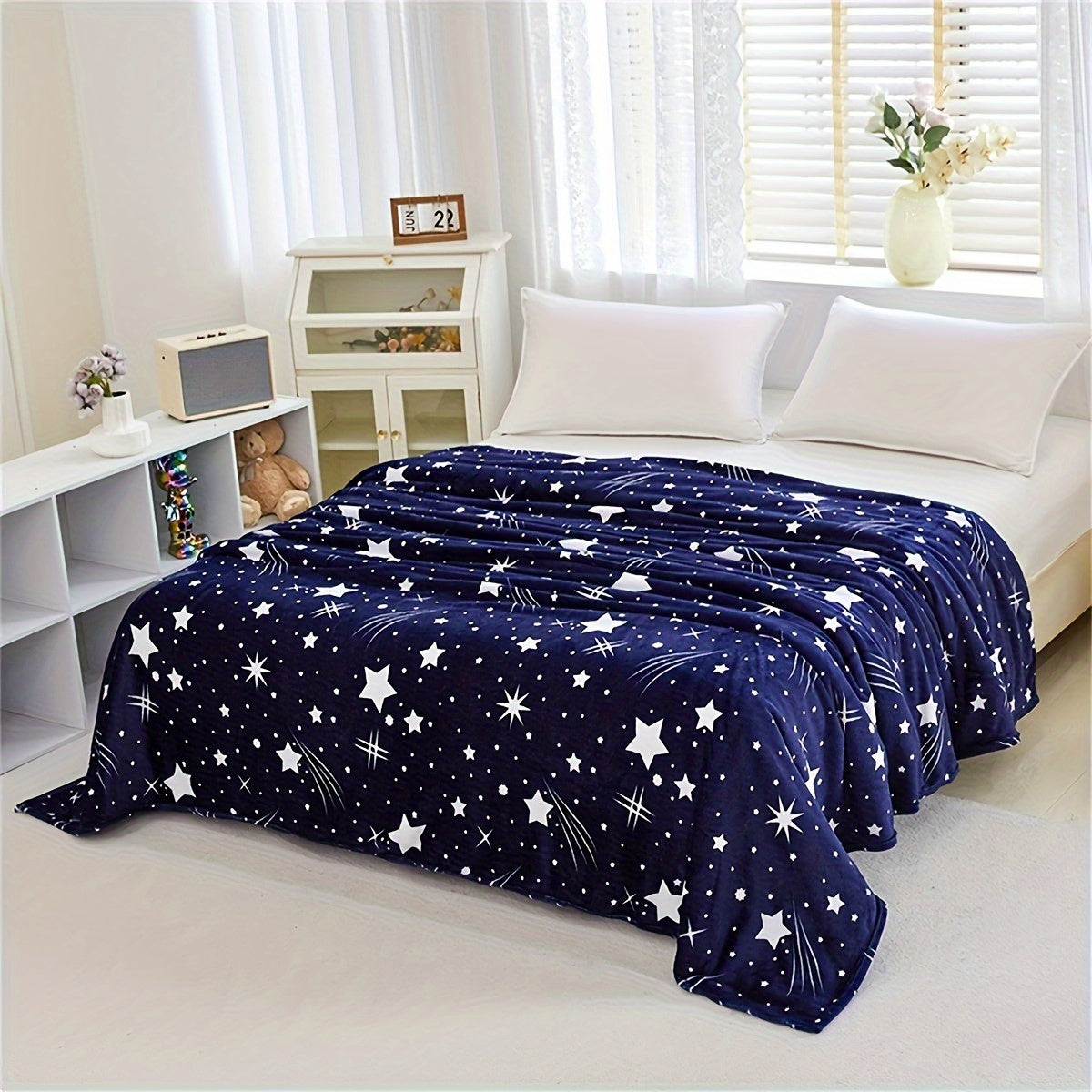 MeteorFleece – Soft Fleece Blanket with Meteor Pattern
