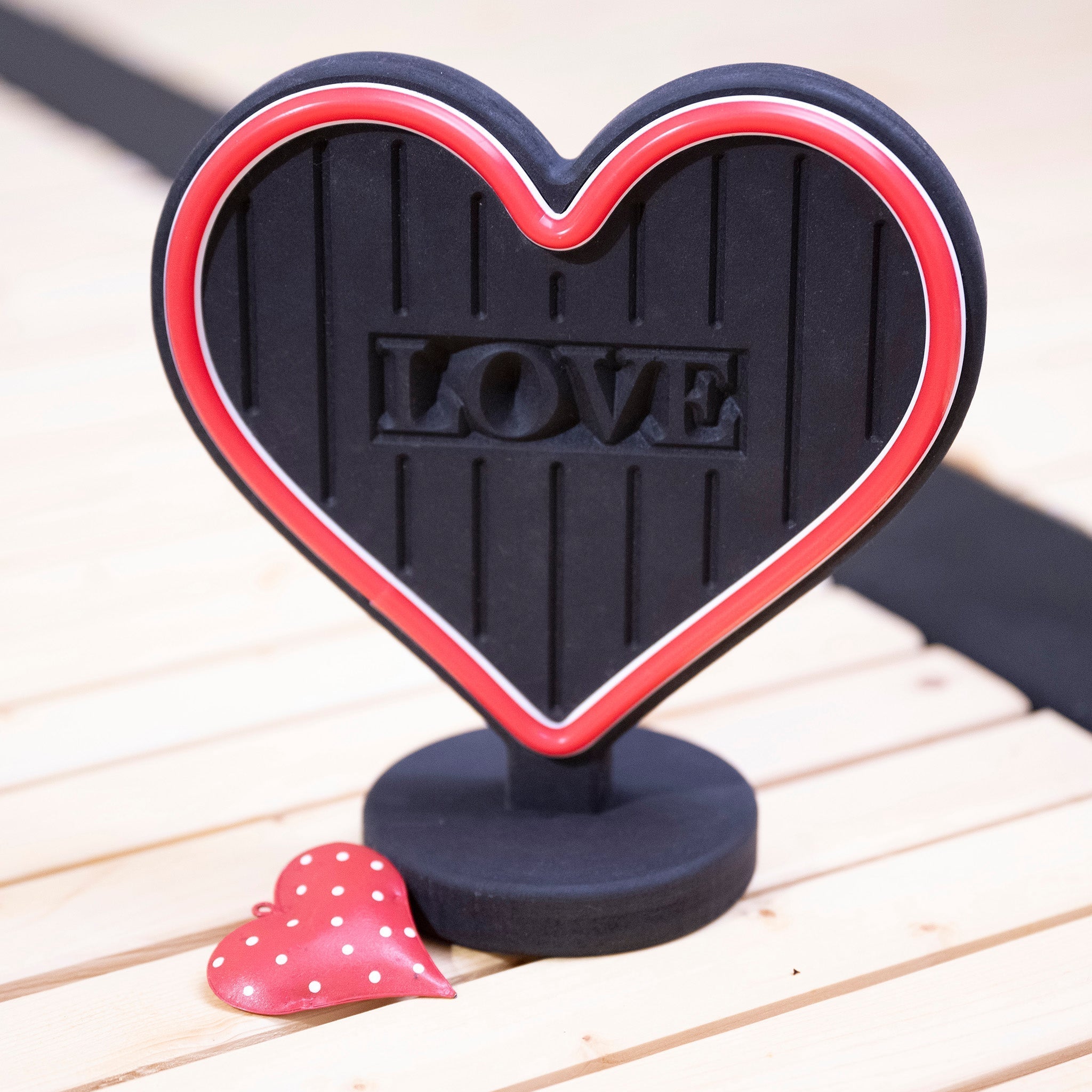 LoveGlow - Wooden Neon Heart with Remote Control