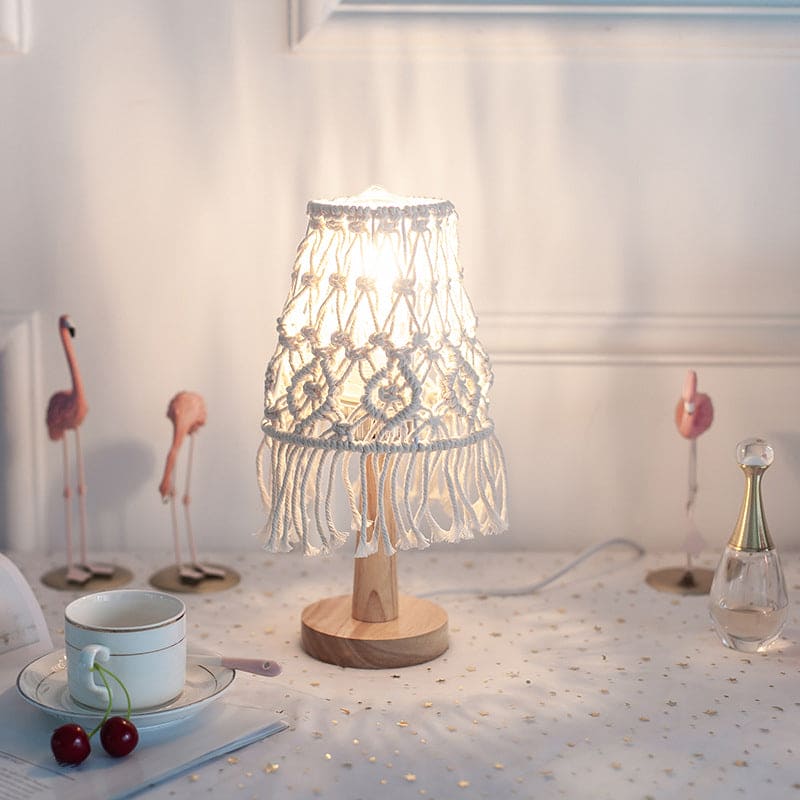 FeatherGlow Table Lamp – Luxurious Table Lamp with Simplified Design