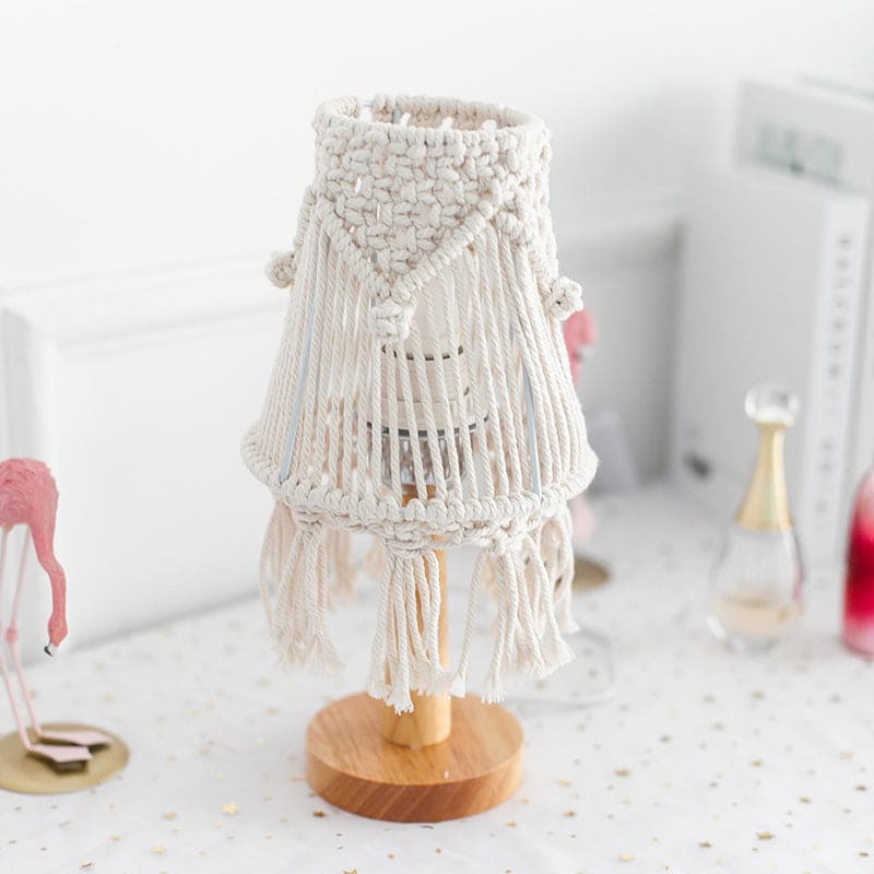 FeatherGlow Table Lamp – Luxurious Table Lamp with Simplified Design