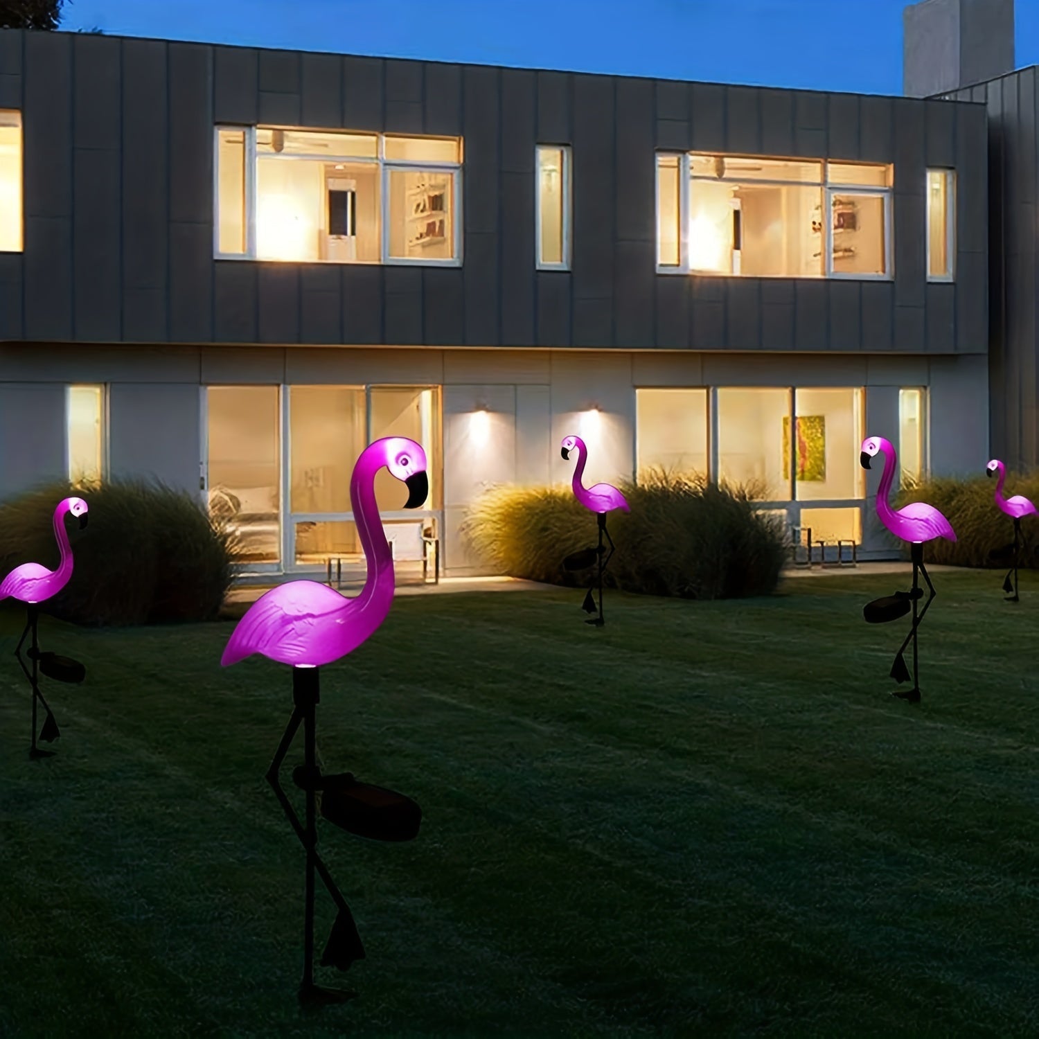 Solar Flamingo Lamp - Elegant Solar Flamingo Garden Lamp