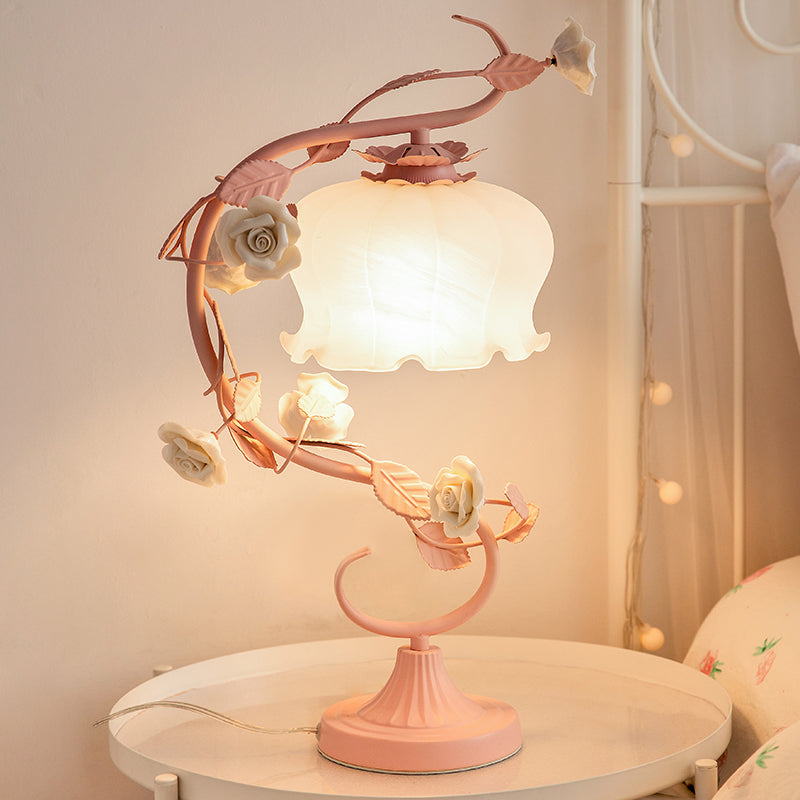 BellaStylish Rose Lamp - Elegant Rose Lamp for an Atmospheric Interior