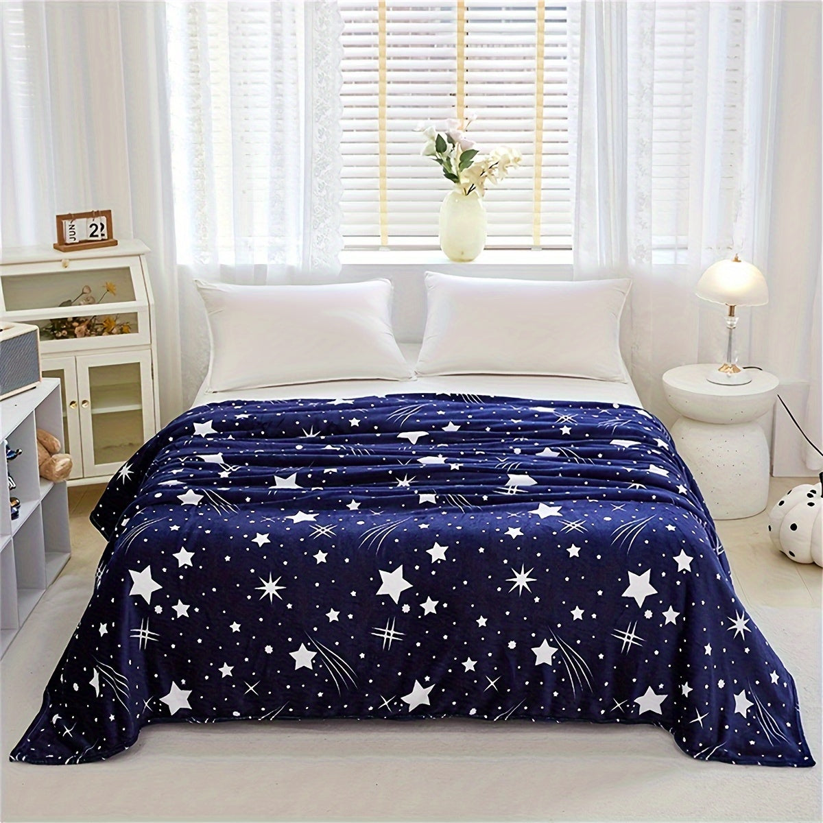 MeteorFleece – Soft Fleece Blanket with Meteor Pattern