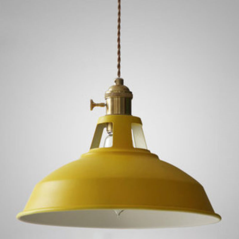 VintageGlow – Retro Hanging Lamp for an Atmospheric Venue