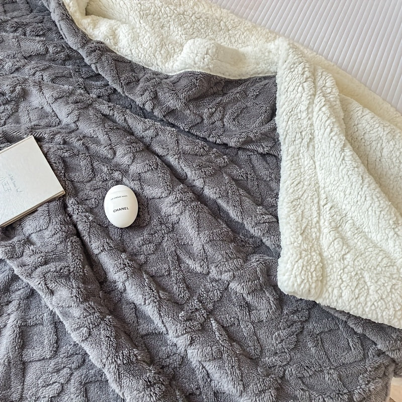 Stylish Reversible Fleece Blanket for Ultimate Comfort and Warmth