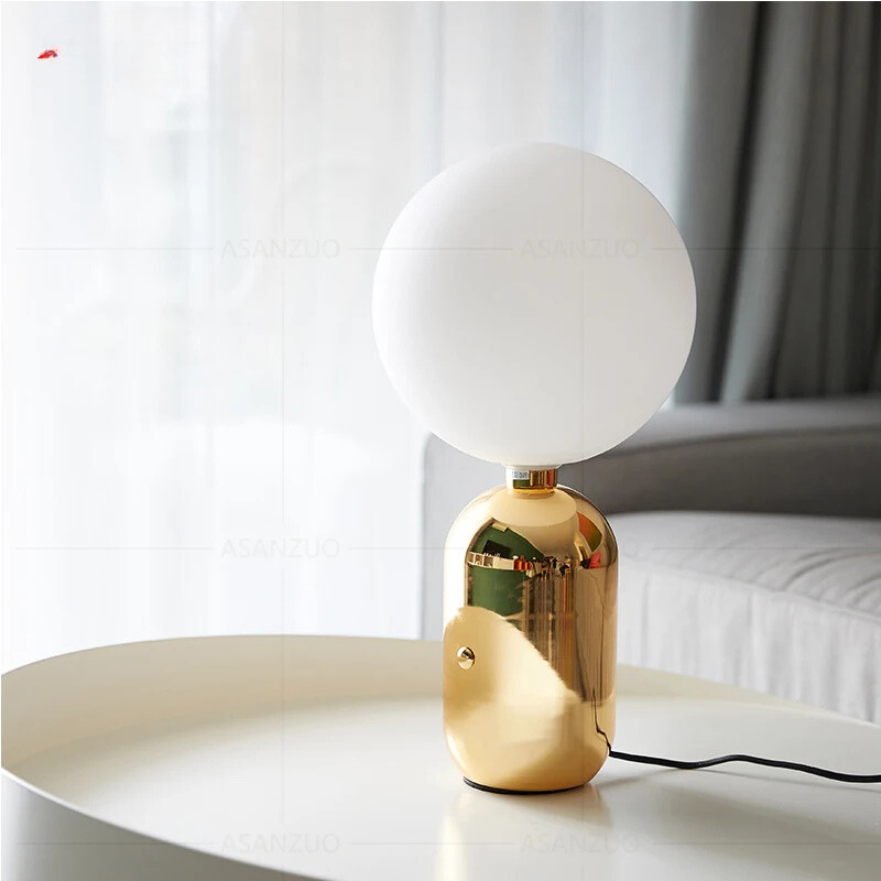 SphericalStyle - Elegant Ball-Shaped Lamp for Our Rooms