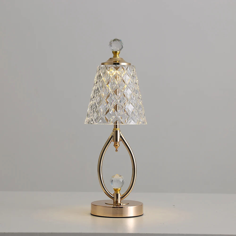 Vintage Crystal Table Lamp - Elegant Vintage Crystal Table Lamp for Captivating Atmosphere