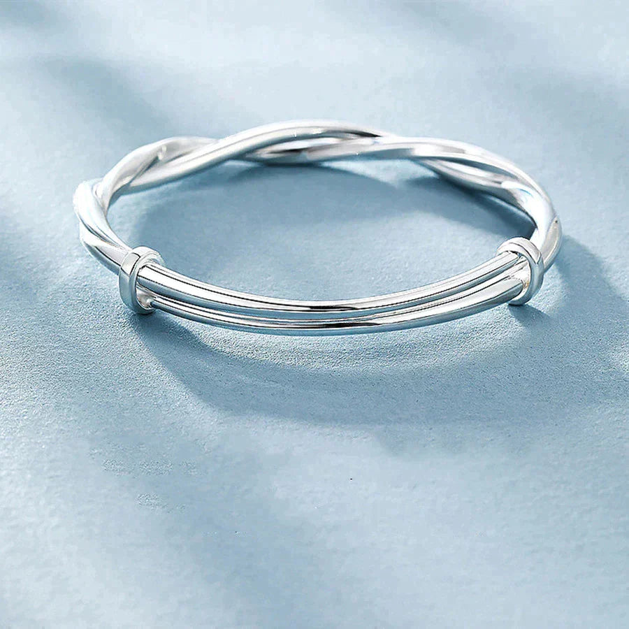 Elegant twisted silver bracelet