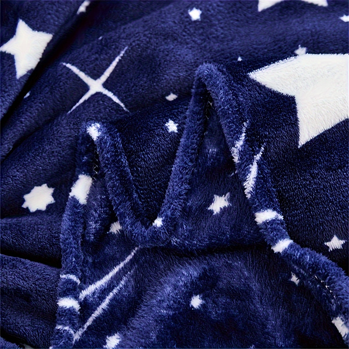 MeteorFleece – Soft Fleece Blanket with Meteor Pattern