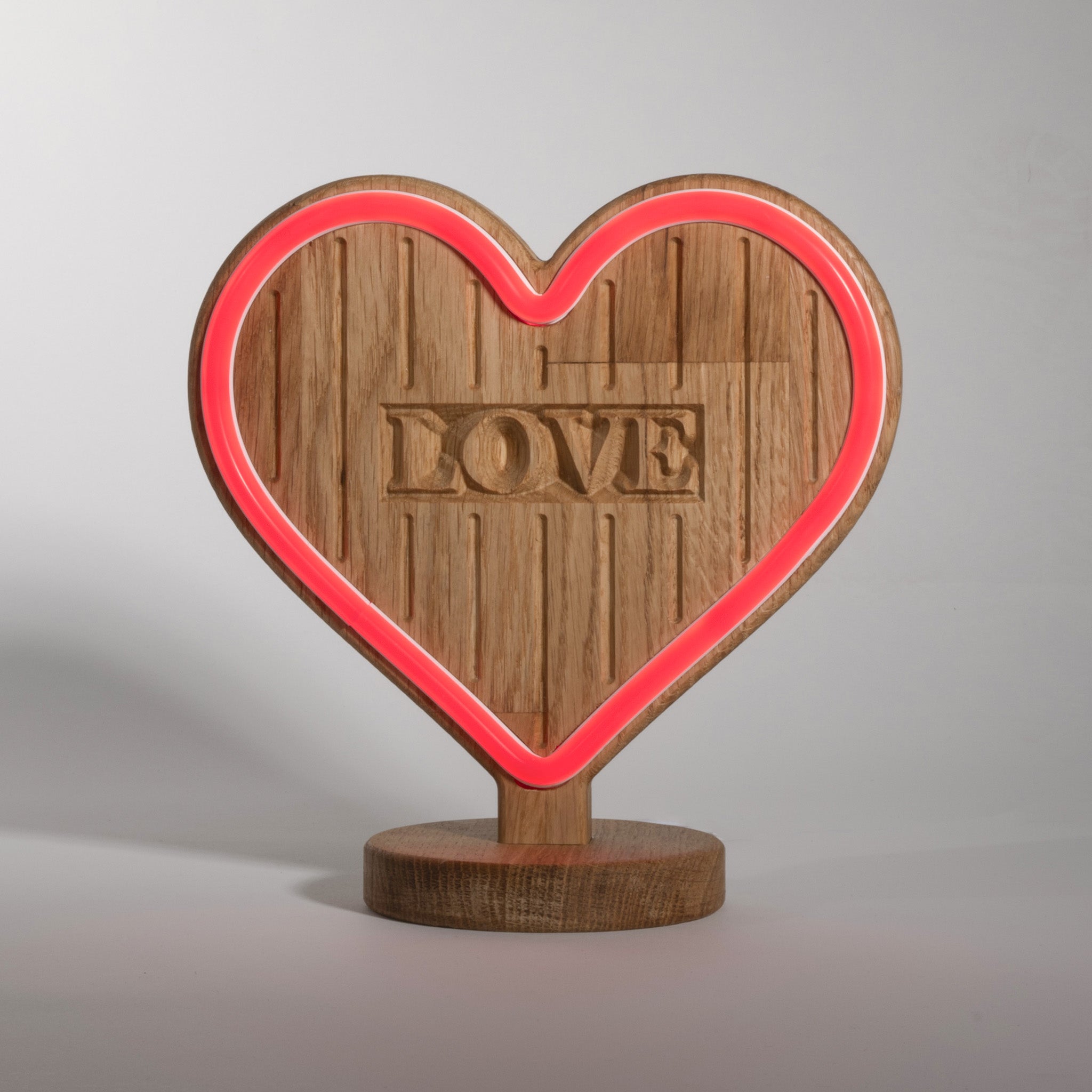 LoveGlow - Wooden Neon Heart with Remote Control