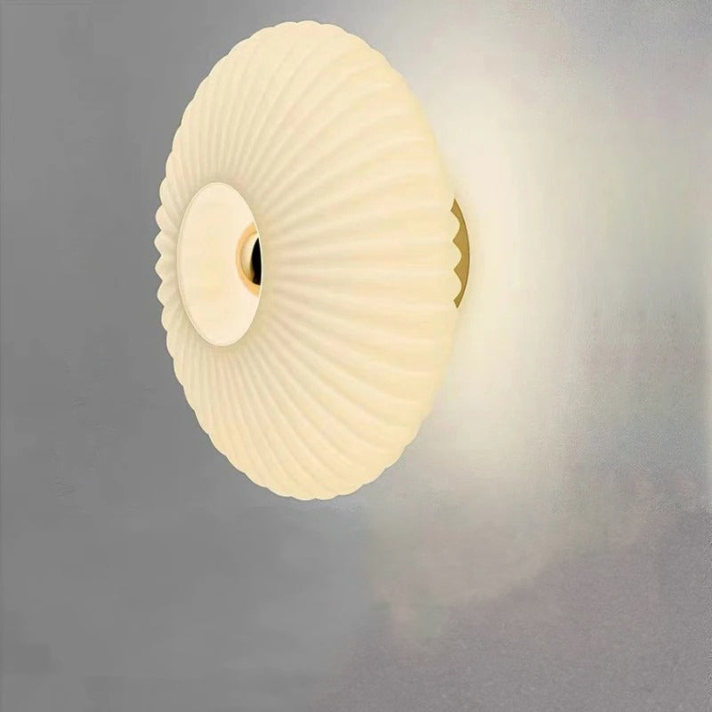 Verre Luminis – Elegant Glass Wall Lamp for Atmospheric Lighting