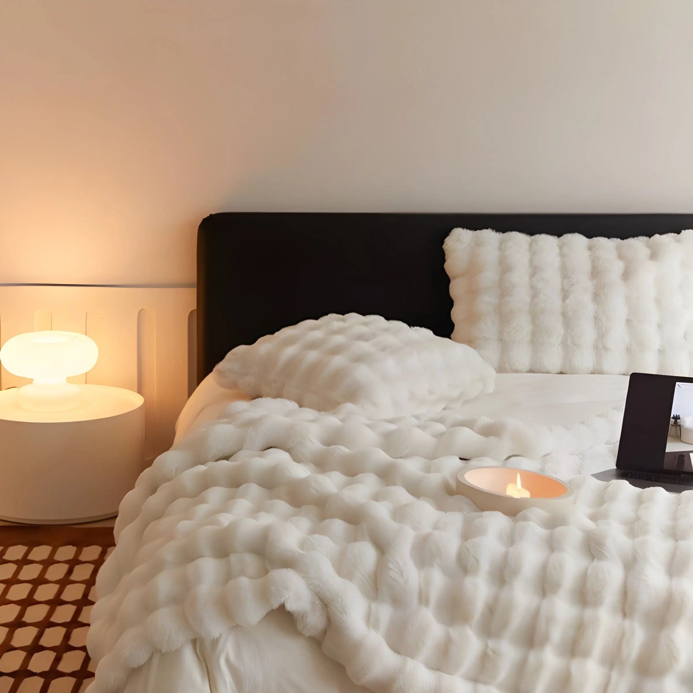 Luxurious Fluff Bubble - Blanket for Ultimate Comfort