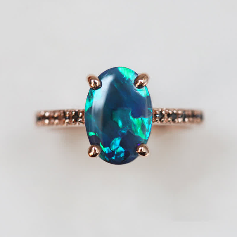 Isabella 3-piece ring set with stunning sapphires and opals