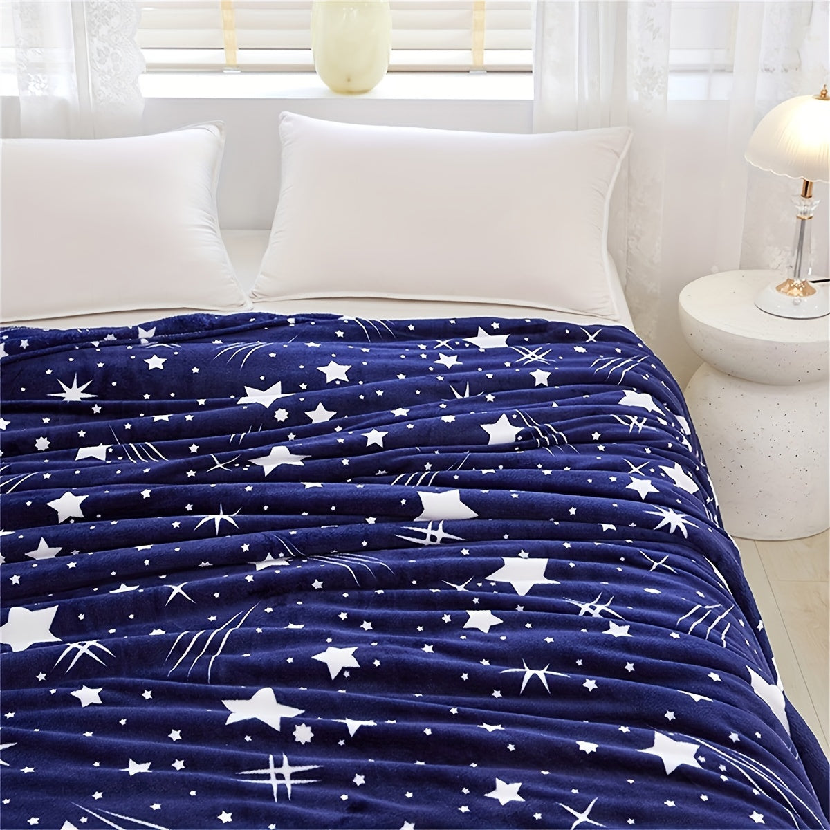 MeteorFleece – Soft Fleece Blanket with Meteor Pattern