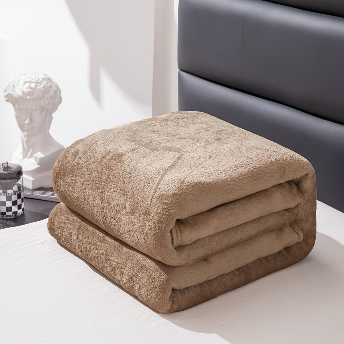 Grey Flannel Blanket - Luxurious Comfort for All Seasons