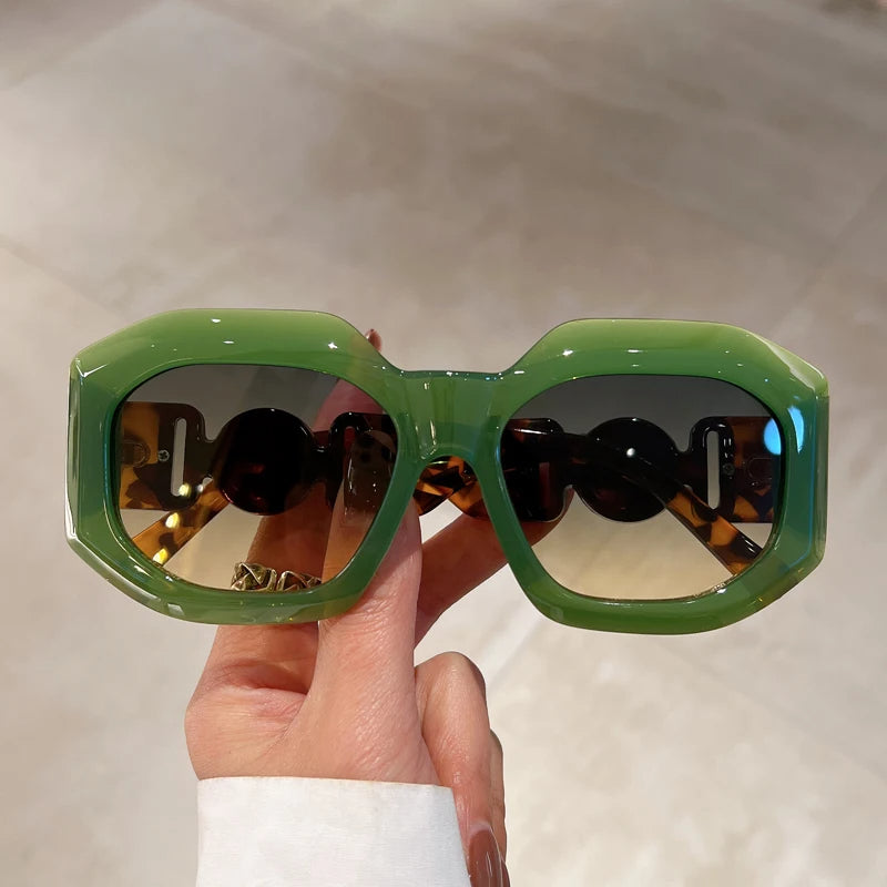 Julia Shades - Retro Square Sunglasses