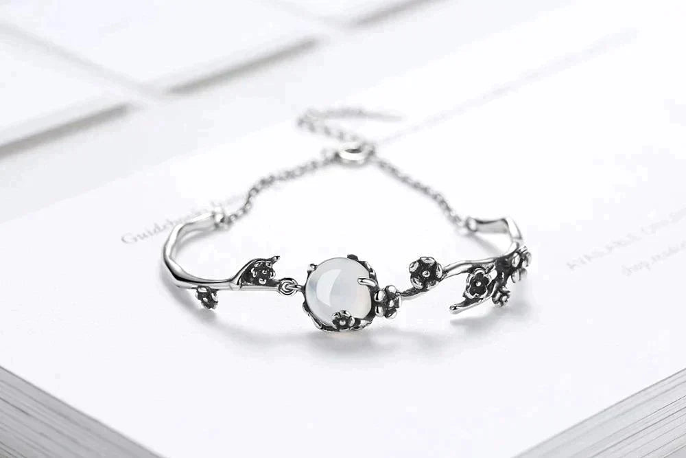 MoonGleam Bracelet - Elegant Silver Bracelet for All Occasions