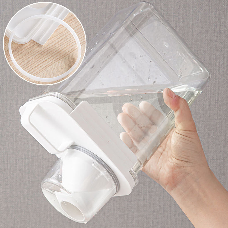FreshKeeper - Airtight Food Container with Measuring Cup