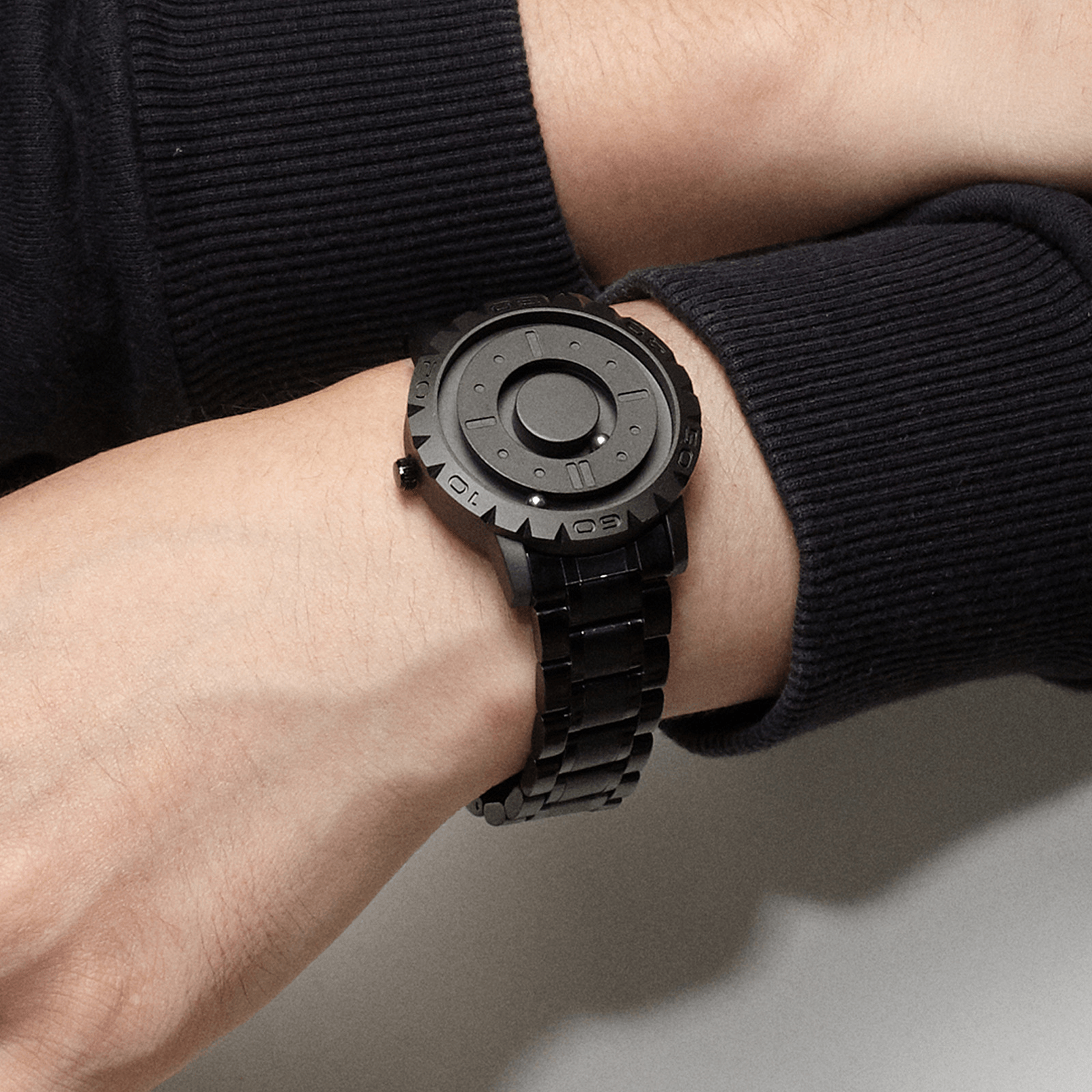 Orbita Watch – Magnetic Designer Watch for Style