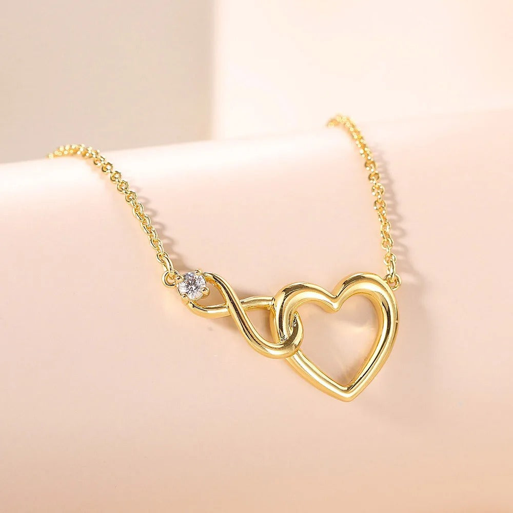 HeartBond Necklace – Timeless Jewelry of Connected Love