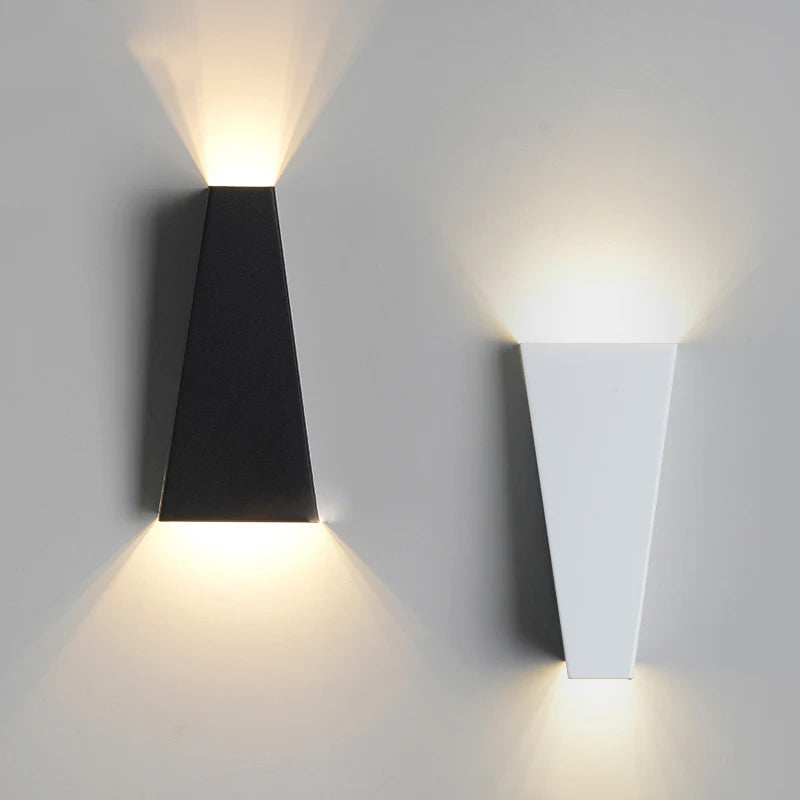 ChâteauLumière - Luxury Modular Wall Lamp for Modern Interiors