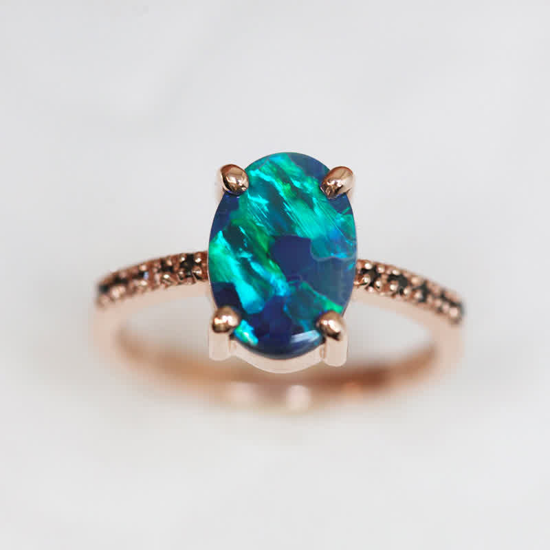 Isabella 3-piece ring set with stunning sapphires and opals