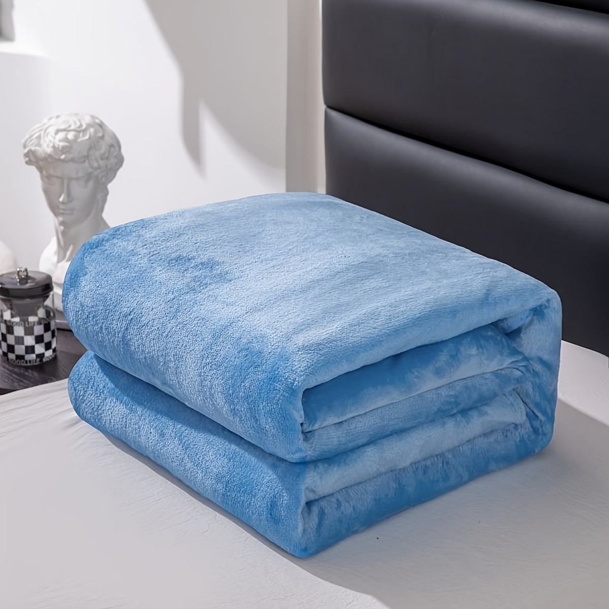 Grey Flannel Blanket - Luxurious Comfort for All Seasons