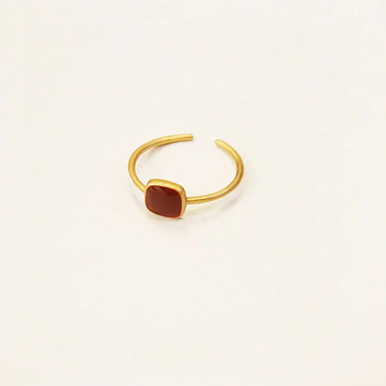 Captivating Elvira Vintage Enamel Ring