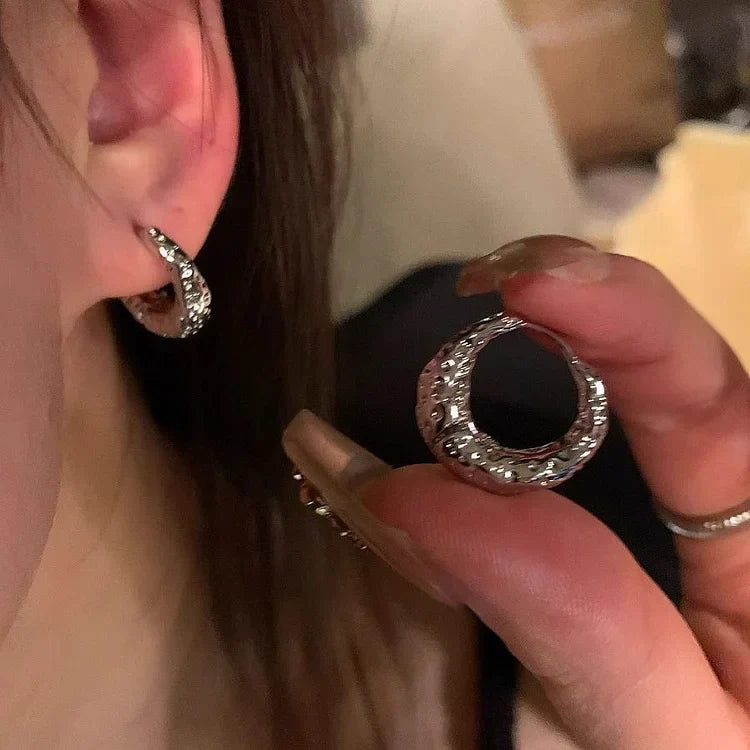 Elegant Noor Creole Earrings for a Timeless Look
