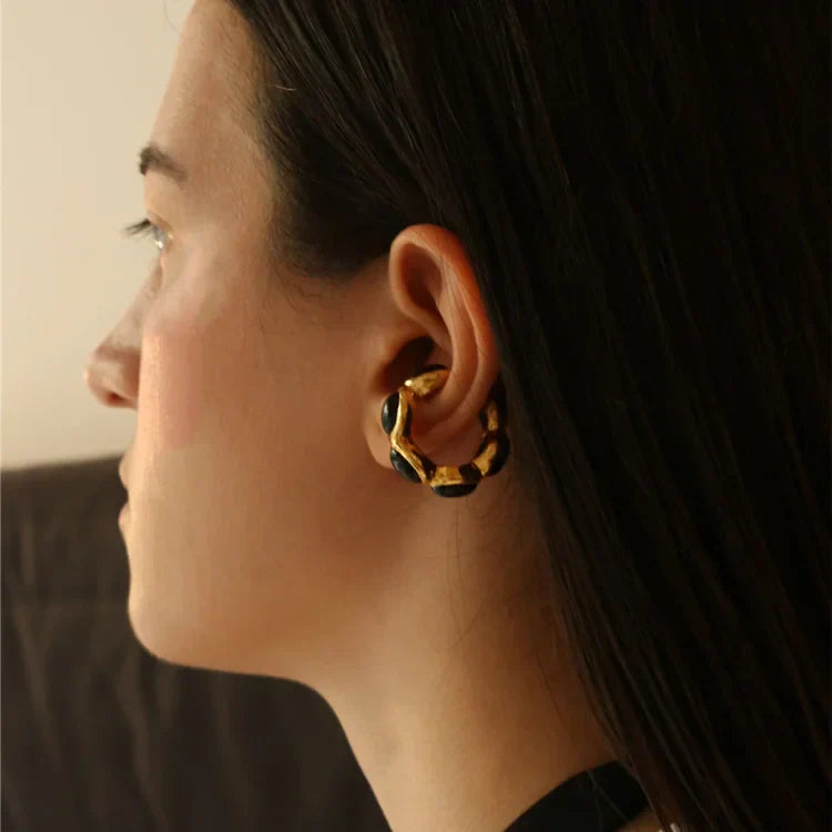 Celina - Elegant gold-plated onyx ring