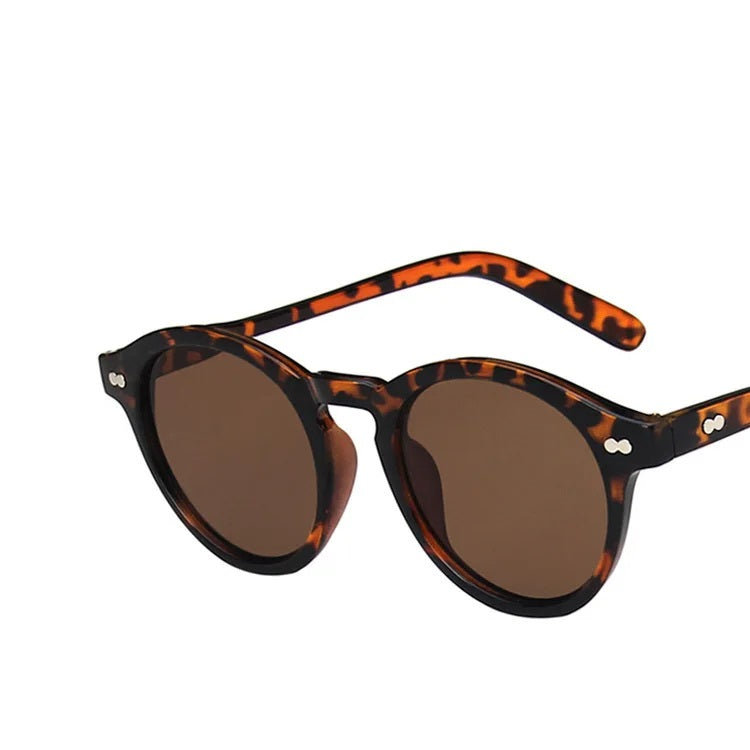 Natasha Glasses - Retro Elegant Sunglasses
