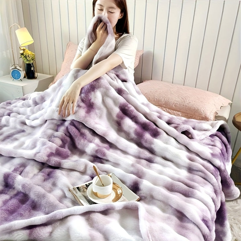 SnuggleFleece – Luxurious Soft Blanket for All Seasons