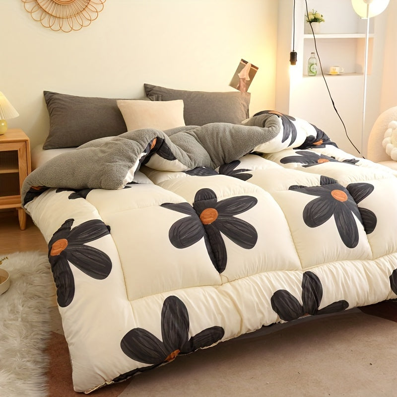 Luxe All-Year Down Duvet Insert with Geometric Patterns