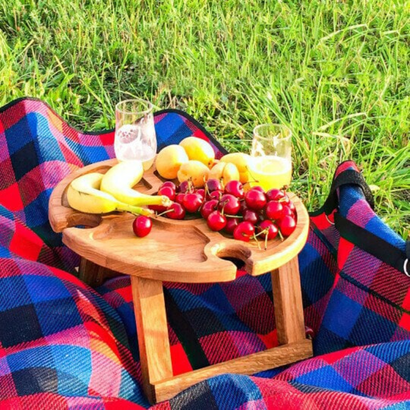 WineNest - Stylish Folding Picnic Table for Wine