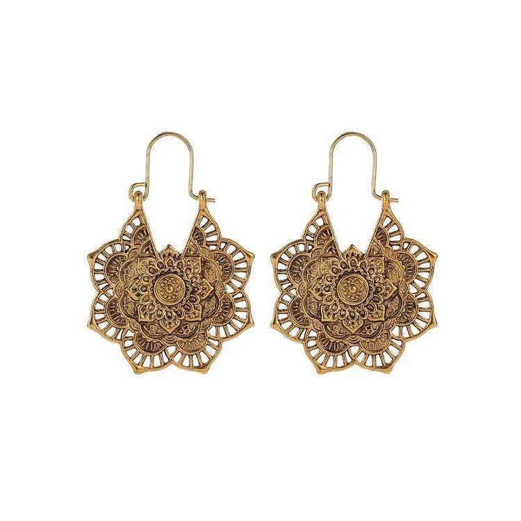 Elegant Isolde Mandala Earrings in Gold and Silver